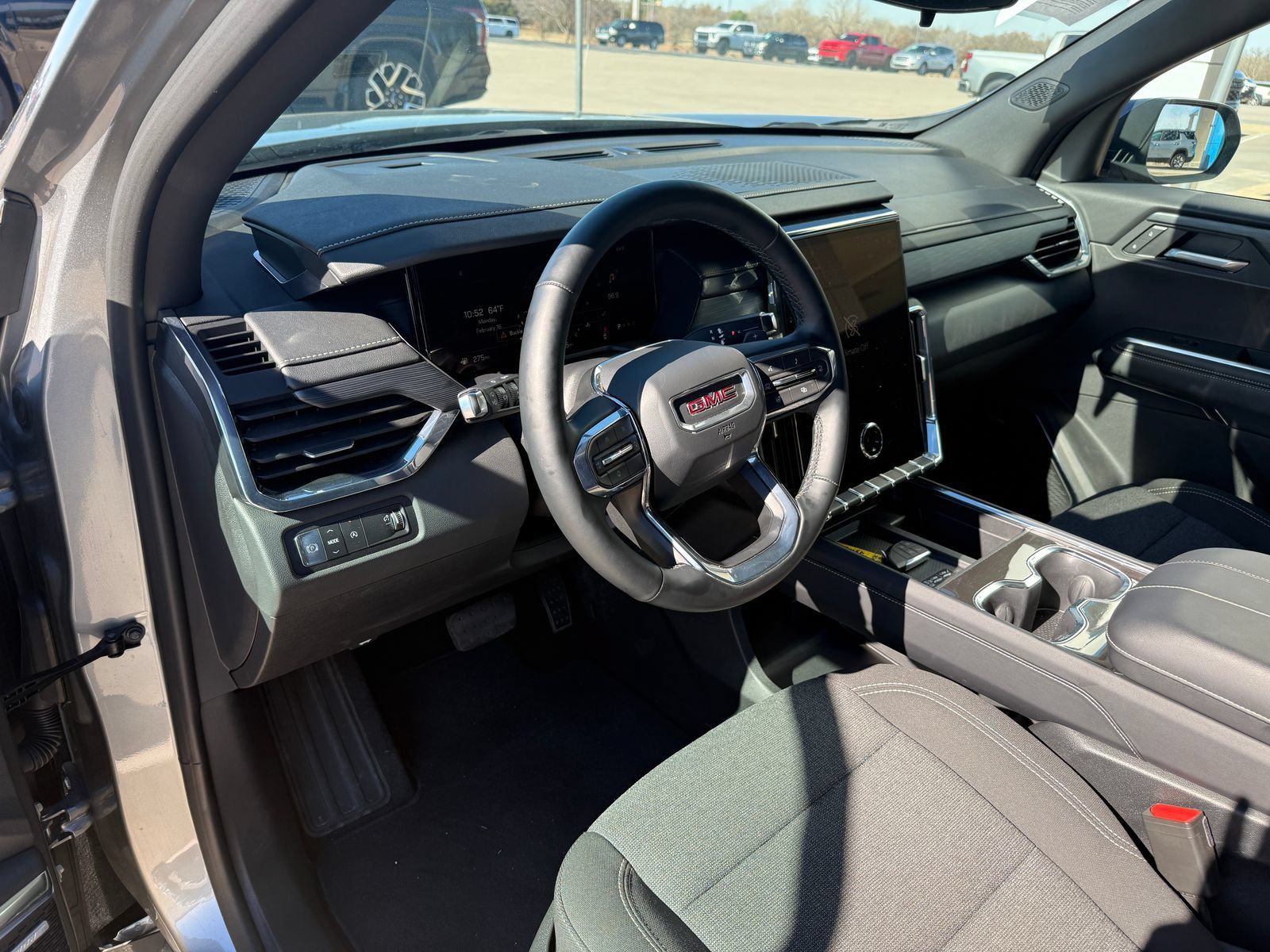 Used 2025 GMC Acadia Elevation FWD image 7