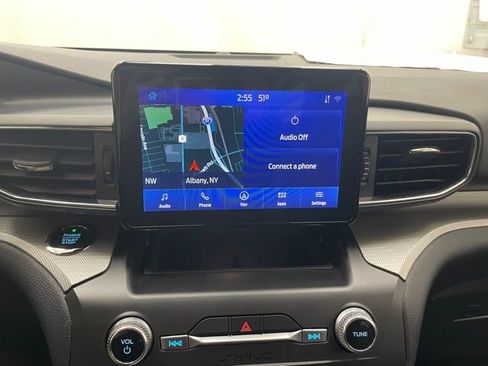 Used 2020 Ford Explorer XLT w/ Equipment Group 202A image 3