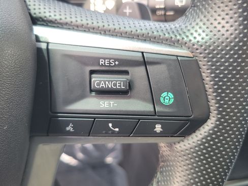 Used 2024 Mitsubishi Outlander SE FWD image 23