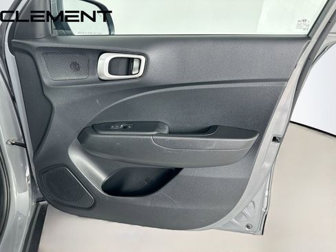 Used 2022 Hyundai Venue SEL w/ Cargo Package FWD image 35