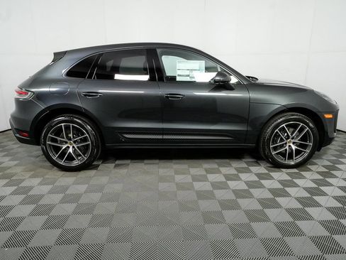 Certified 2026 Porsche Macan AWD/4WD image 29