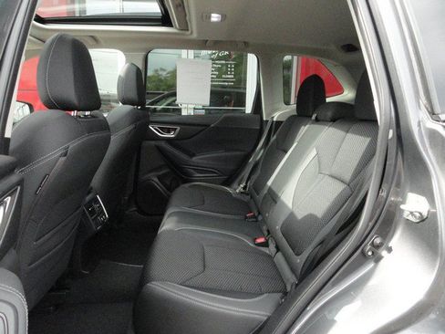 Used 2023 Subaru Forester Premium AWD/4WD image 14