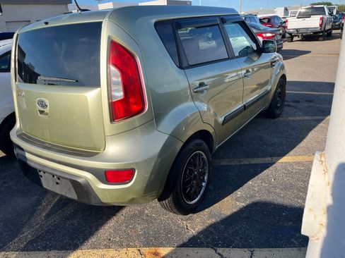Used 2012 Kia Soul FWD image 14
