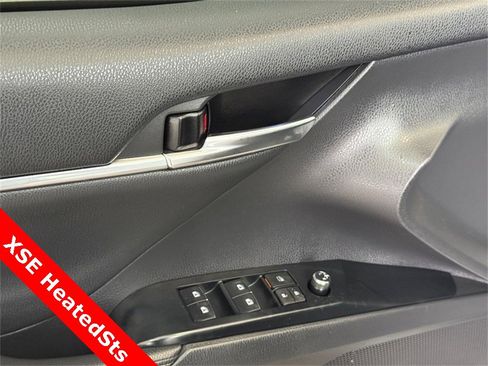 Used 2020 Toyota Camry XSE image 16