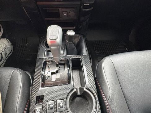 Used 2024 Toyota 4Runner TRD Off-Road Premium image 27