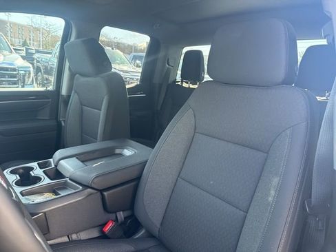 New 2026 GMC Sierra 1500 Elevation image 17