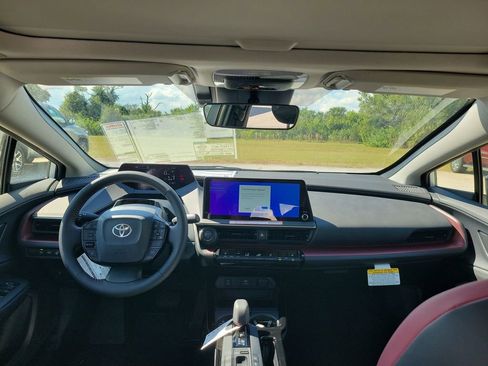 New 2026 Toyota Prius Plug-In Hybrid image 10