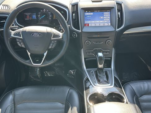 Used 2016 Ford Edge SEL w/ Equipment Group 201A FWD image 22