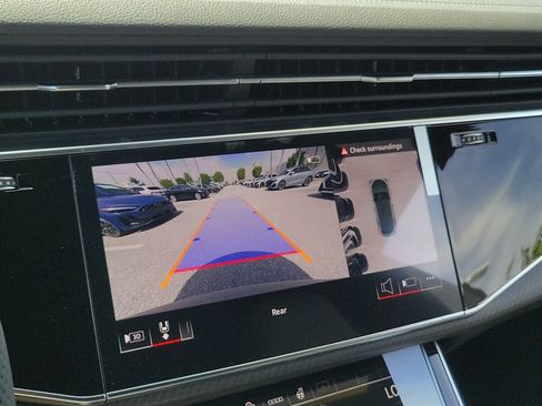 New 2026 Audi SQ8 Premium Plus AWD/4WD image 12