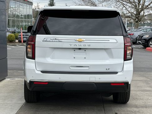 Used 2022 Chevrolet Tahoe LT w/ Luxury Package AWD/4WD image 4