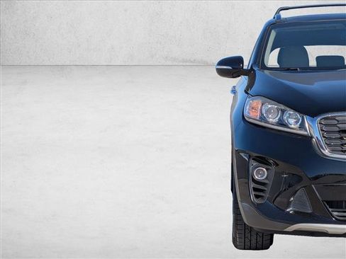 Used 2019 Kia Sorento EX w/ EX Touring Package image 12