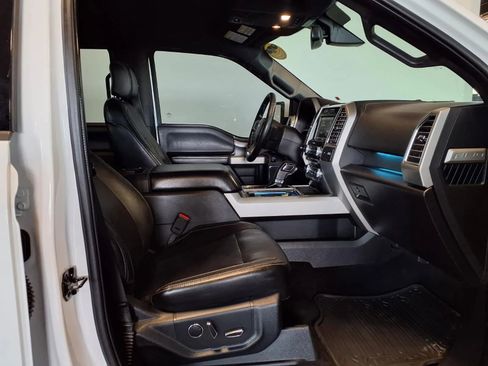 Used 2015 Ford F150 Lariat w/ Equipment Group 502A Luxury AWD/4WD image 12
