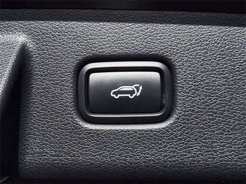 Used 2022 Kia Telluride SX w/ SX Prestige Package image 26