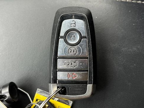 Used 2018 Ford Explorer Platinum AWD/4WD image 35