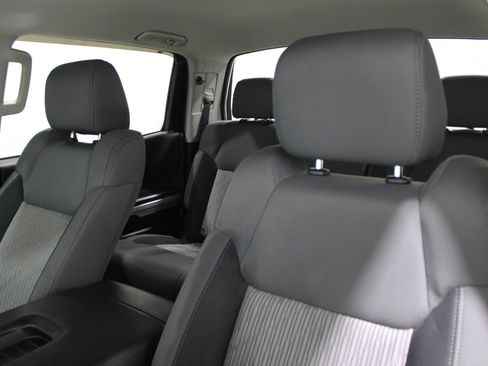 Used 2016 Toyota Tundra SR5 w/ SR5 Upgrade Package image 5