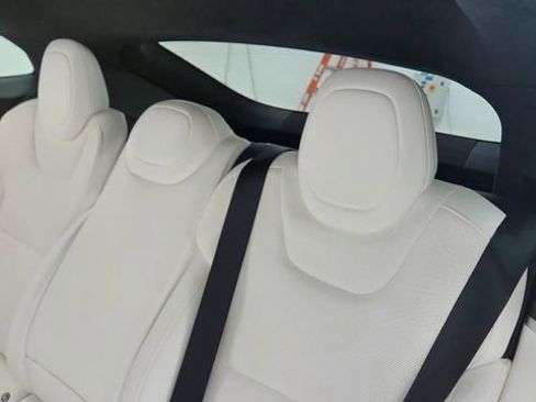 Used 2022 Tesla Model S Base image 29