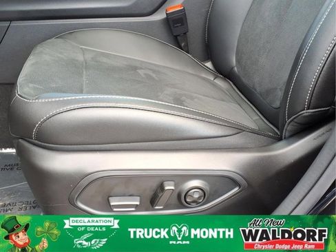 New 2026 Jeep Grand Cherokee Altitude AWD/4WD image 7