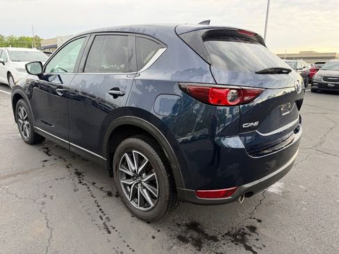 Used 2018 MAZDA CX-5 Touring w/ Preferred Equipment Package FWD image 9