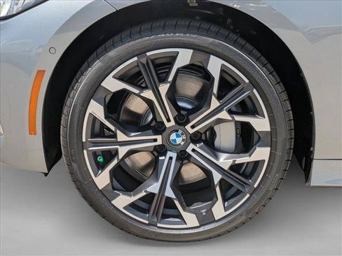 Used 2026 BMW 330i xDrive Sedan w/ Premium Package AWD/4WD image 10