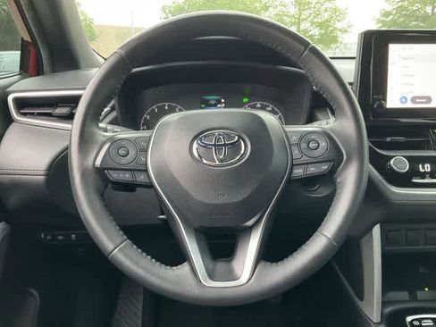 Used 2024 Toyota Corolla Cross AWD Hybrid image 19