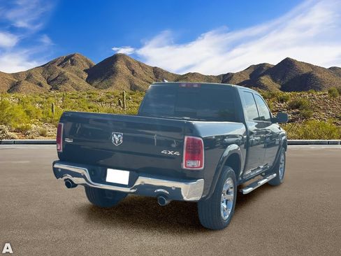 Used 2017 RAM 1500 Laramie w/ Convenience Group AWD/4WD image 4