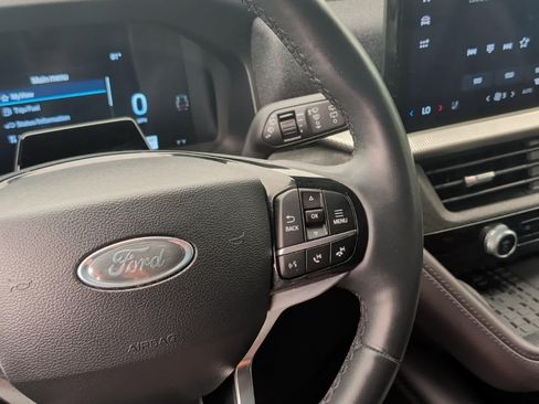 Used 2025 Ford Explorer Platinum AWD/4WD image 20