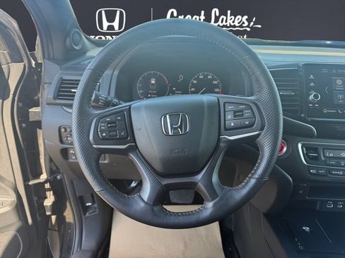 Used 2025 Honda Ridgeline TrailSport image 12