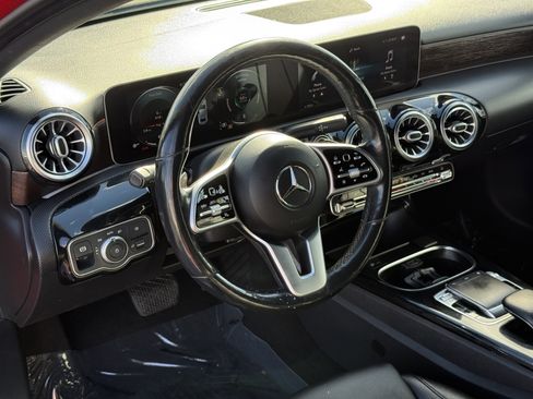 Used 2019 Mercedes-Benz A 220 4MATIC image 13