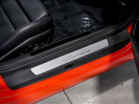 Used 2022 Porsche 911 Carrera image 33
