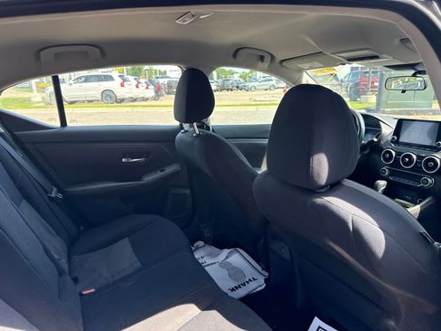 Used 2022 Nissan Sentra SR w/ Midnight Edition FWD image 12