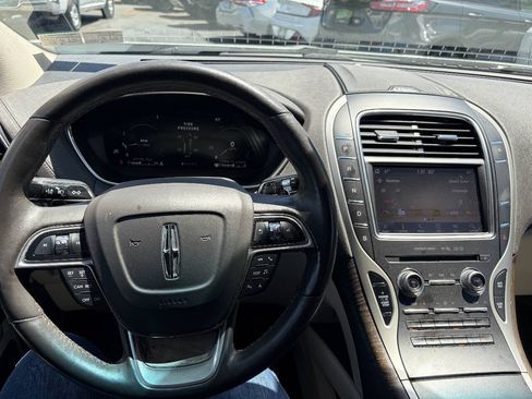 Used 2020 Lincoln Nautilus Reserve w/ Cargo Utility Package AWD/4WD image 15