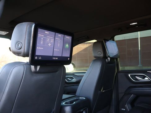 Used 2021 Chevrolet Tahoe High Country image 5