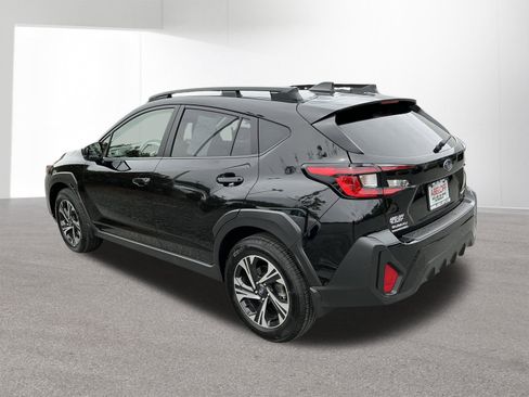 Used 2025 Subaru Crosstrek 2.0i Premium AWD/4WD image 5