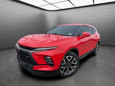 Used 2023 Chevrolet Blazer RS w/ Driver Confidence II Package AWD/4WD image 1