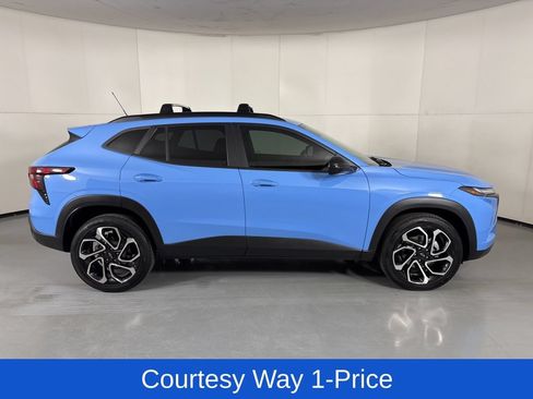 Used 2024 Chevrolet Trax RS w/ Driver Confidence Package FWD image 13