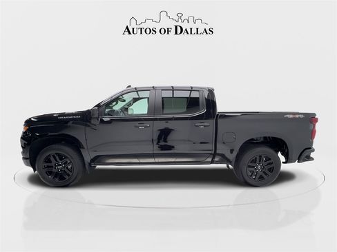Used 2025 Chevrolet Silverado 1500 Custom image 5