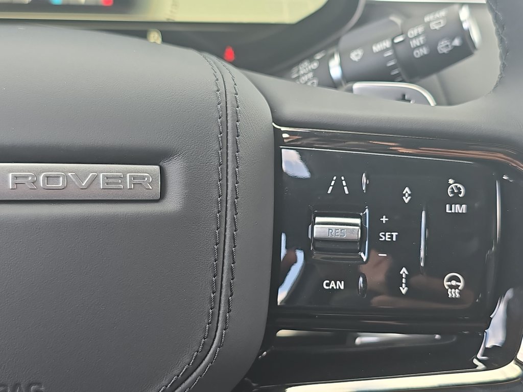 New 2026 Land Rover Range Rover Sport Dynamic SE AWD/4WD image 19