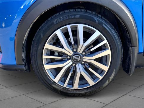 Used 2023 Nissan Kicks SR image 11