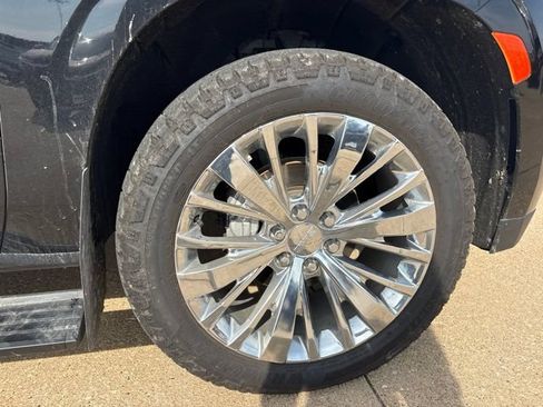 Used 2021 GMC Yukon Denali w/ Denali Premium Package AWD/4WD image 25