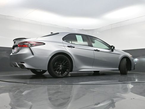 Used 2022 Toyota Camry SE FWD image 30
