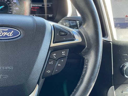 Used 2020 Ford Edge SEL w/ Convenience Package FWD image 32