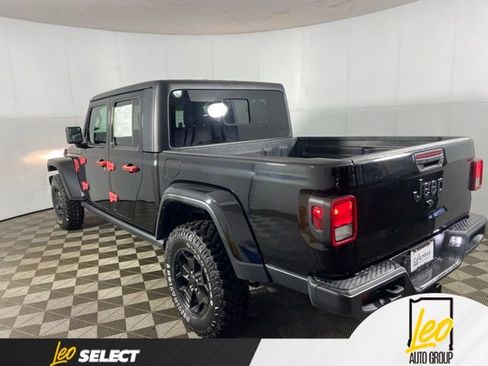 Used 2022 Jeep Gladiator Sport AWD/4WD image 7