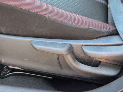 Used 2024 Nissan Versa SR FWD image 18