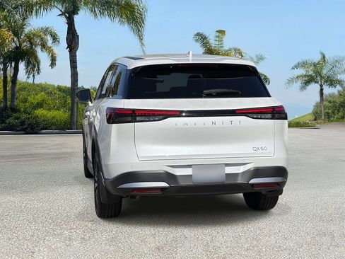 Certified 2026 INFINITI QX60 Pure w/ Cargo Package FWD image 4