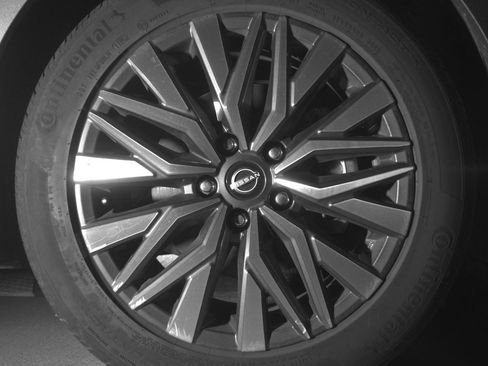 Used 2025 Nissan Altima 2.5 SV image 13