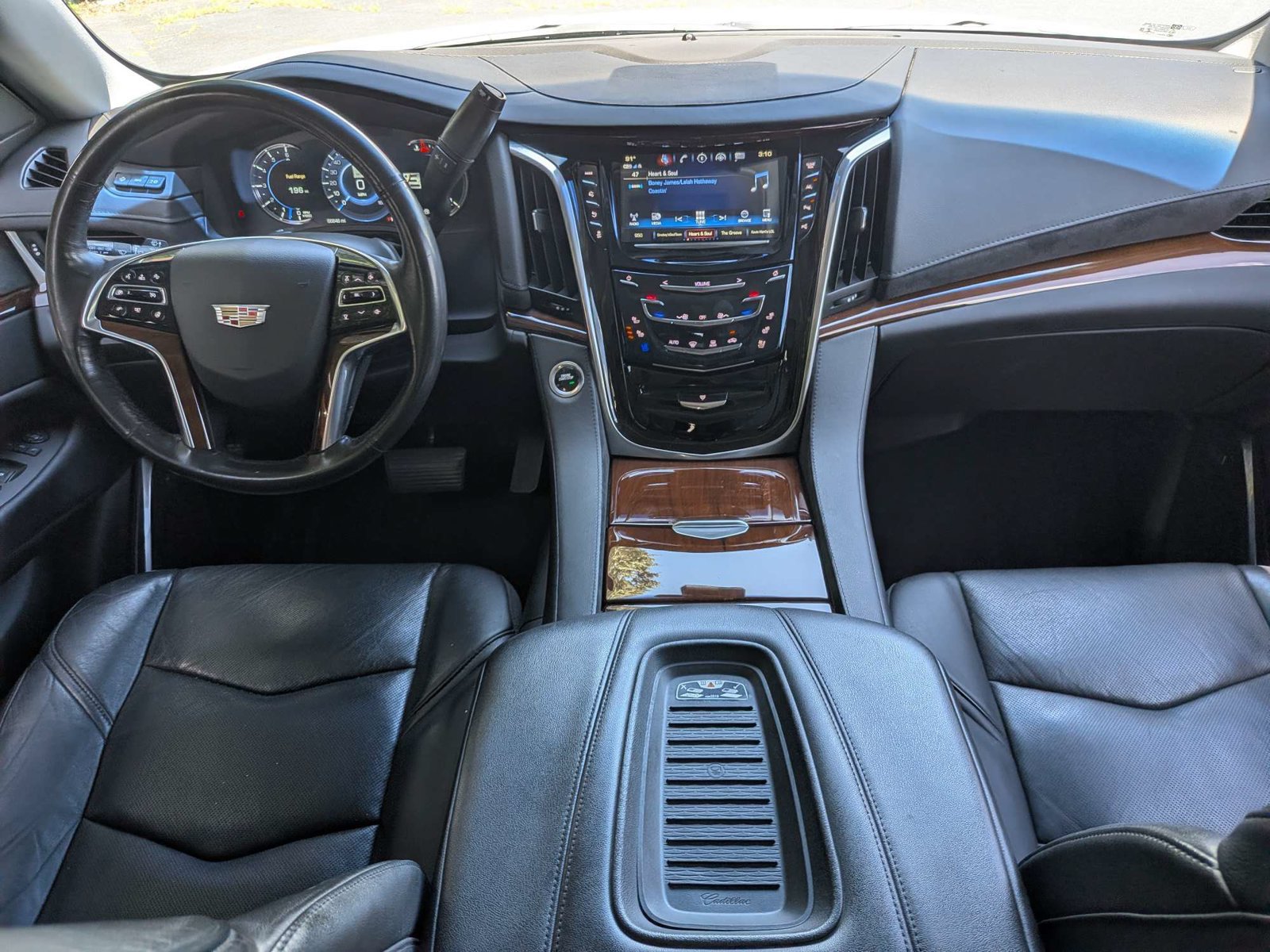 Used 2019 Cadillac Escalade Luxury AWD/4WD image 15