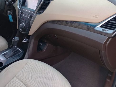 Used 2017 Hyundai Santa Fe Sport image 21