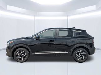 Used 2025 Nissan Kicks SV FWD video 2