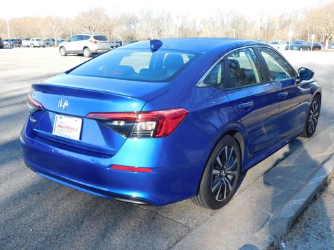 Used 2024 Honda Civic EX image 4