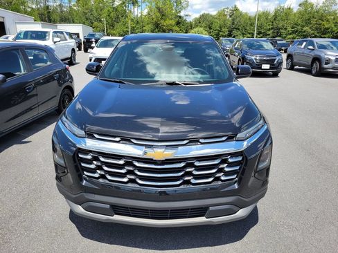Used 2025 Chevrolet Equinox LT FWD image 8